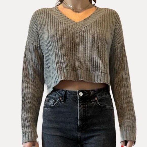 Cropped grey knit sweater - Picture 2 of 7